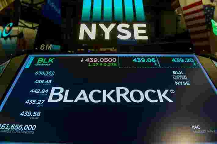 BlackRock: Potential Trillion-Dollar Bitcoin ETF and Wall Street's Big Players