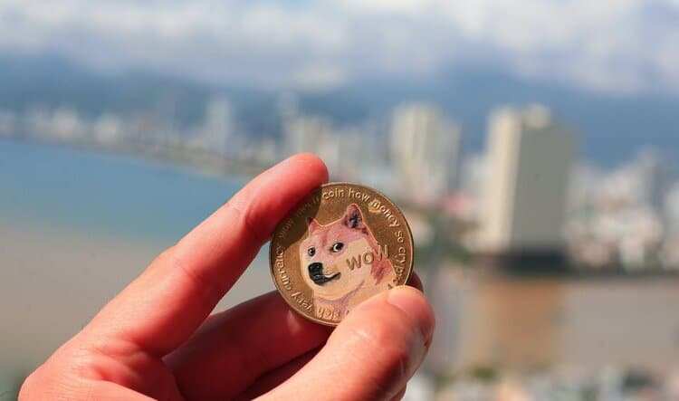 Explore Crypto Gaming: Dive into Solana, Dogecoin & Popcat