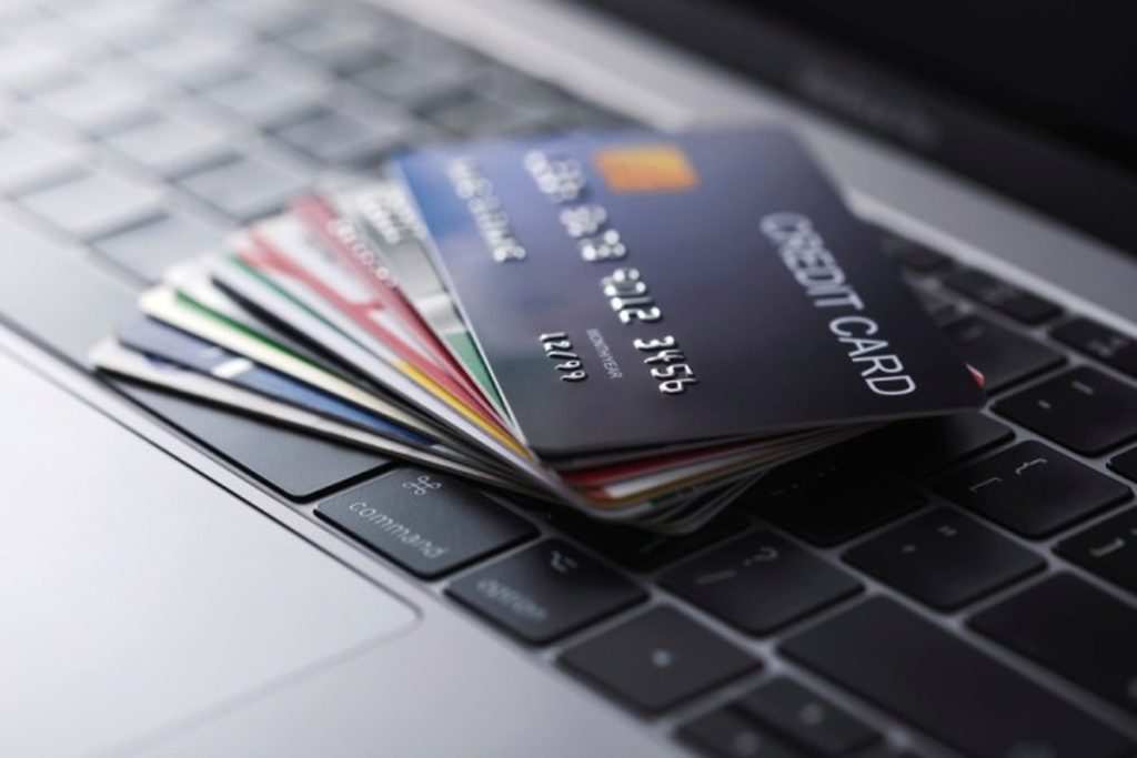 Top Credit Cards of the Year - Discover Your Perfect Match with Benzinga